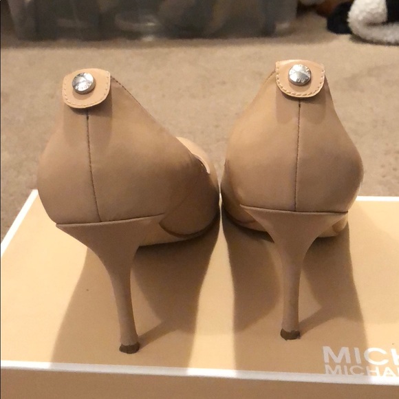 michael kors pressley pump